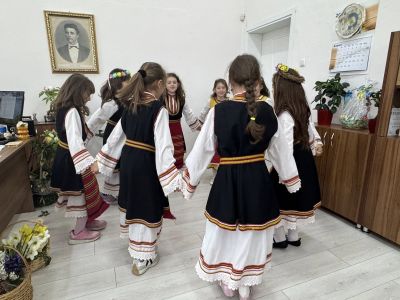 ЛАЗАРКИ - ОУ Свети Паисий Хилендарски - Казанлък