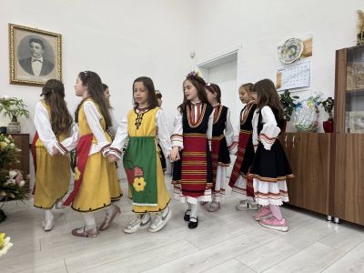 ЛАЗАРКИ - ОУ Свети Паисий Хилендарски - Казанлък
