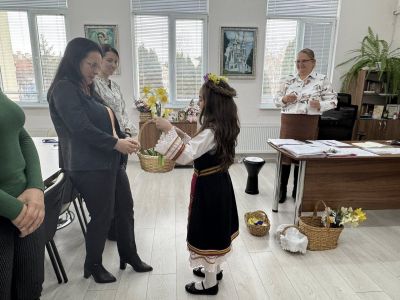 ЛАЗАРКИ - ОУ Свети Паисий Хилендарски - Казанлък