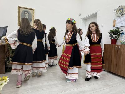 ЛАЗАРКИ - ОУ Свети Паисий Хилендарски - Казанлък