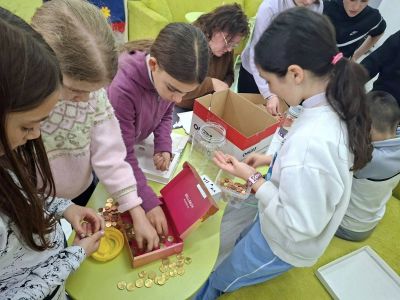 БЛАГОТВОРИТЕЛНА АКЦИЯ - ОУ Свети Паисий Хилендарски - Казанлък