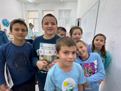 ПЪРВИ ЦВЕТЕН ПЕТЪК - КОД СИНЬО - ОУ Свети Паисий Хилендарски - Казанлък