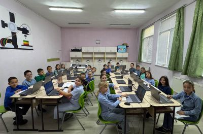 ПЪРВИ ЦВЕТЕН ПЕТЪК - КОД СИНЬО - ОУ Свети Паисий Хилендарски - Казанлък